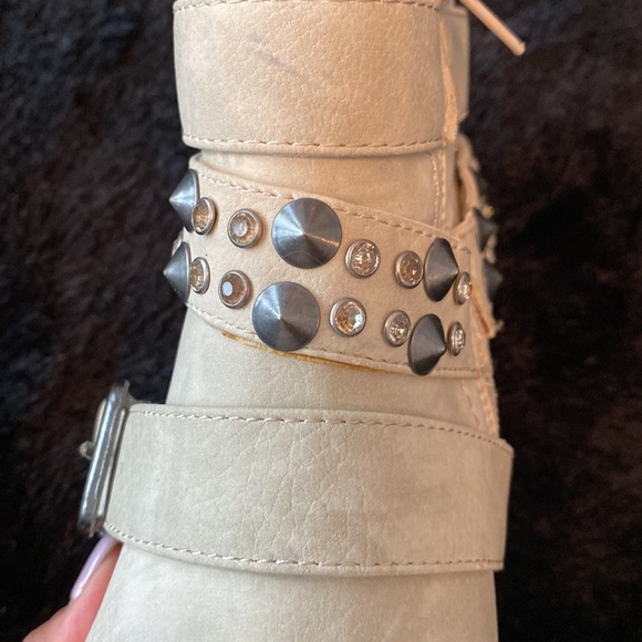 Buckle Boots - Picture 8 of 8